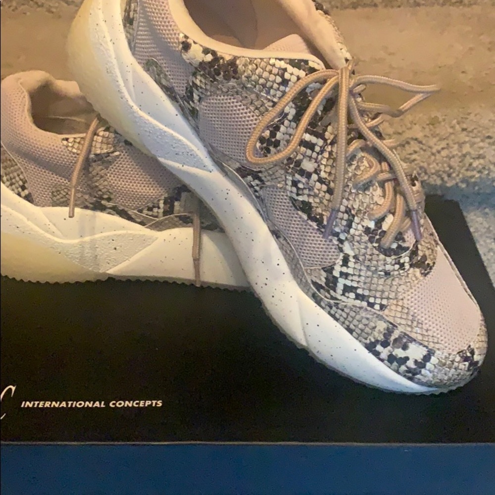 INC Snakeskin Sneakers(Brand New)